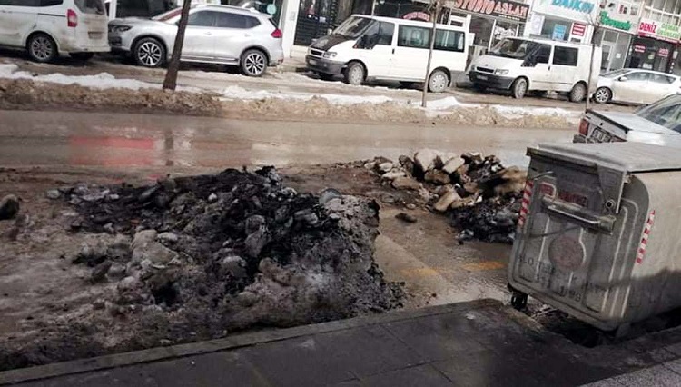 BUZ KÜTLELERİ HEMEN KALDIRILMALI