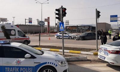 OTOMOBİL TAKLA ATTI:1 YARALI