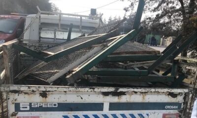ÇALDIKLARI MALZEMELERLE YAKALANDILAR