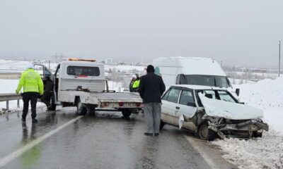 OSMANCIK YOLUNDA KAZA: 1 AĞIR 3 YARALI