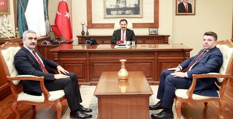 MHP’DEN ÇORUMLU VALİ’YE ZİYARET