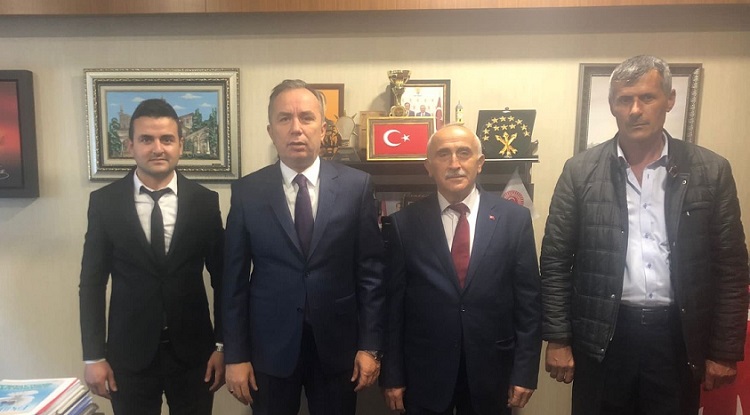 DÜVENCİ BU YIL HALI SAHASINA KAVUŞACAK