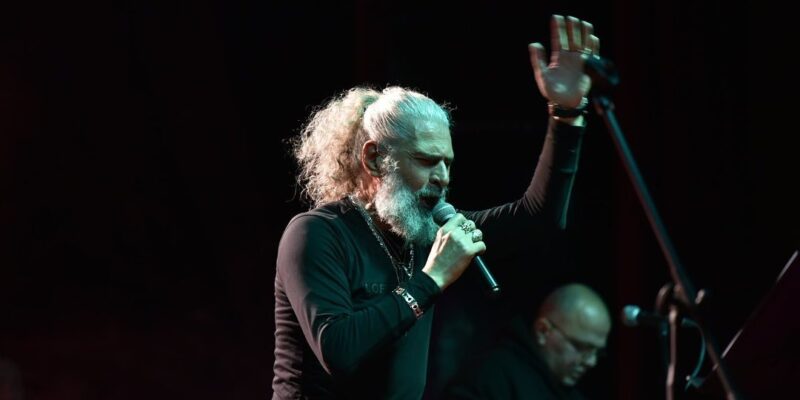UNUTULMAZ ROCK KONSERİ