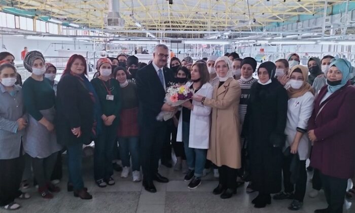 AHLATCI KADINLAR GÜNÜNÜ KUTLADI