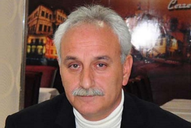MEHMET EMİN KARLI KALBİNE YENİLDİ