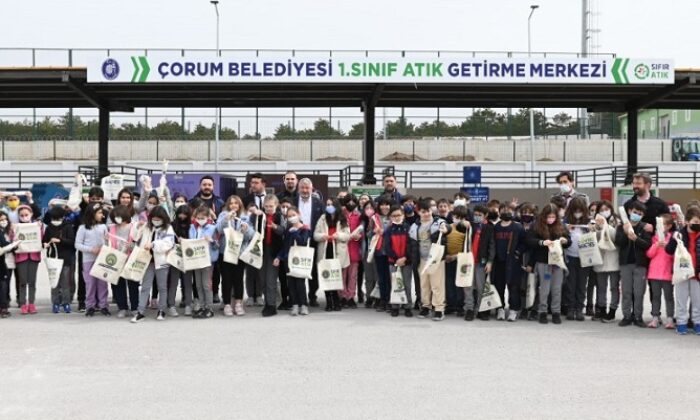 BAŞKAN AŞGIN’DAN ÇOCUKLARA ZİYARET