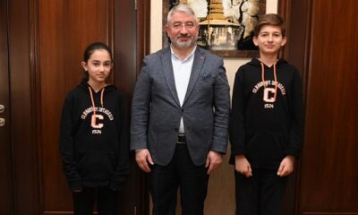 BAŞKAN KOLTUĞUNU DEVRETTİ