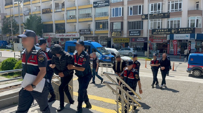 JASAT HIRSIZLARI YAKALADI