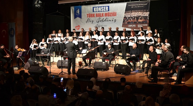 BELEDİYE’DEN TÜRK HALK MÜZİĞİ KONSERİ