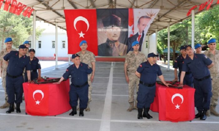 YEMİN EDEREK ASKER OLDULAR