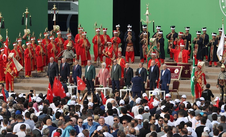 AŞGIN FETİH KUTLAMALARINA KATILDI