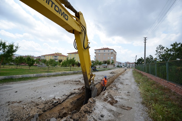 ATIK SU HATLARI YENİLENİYOR