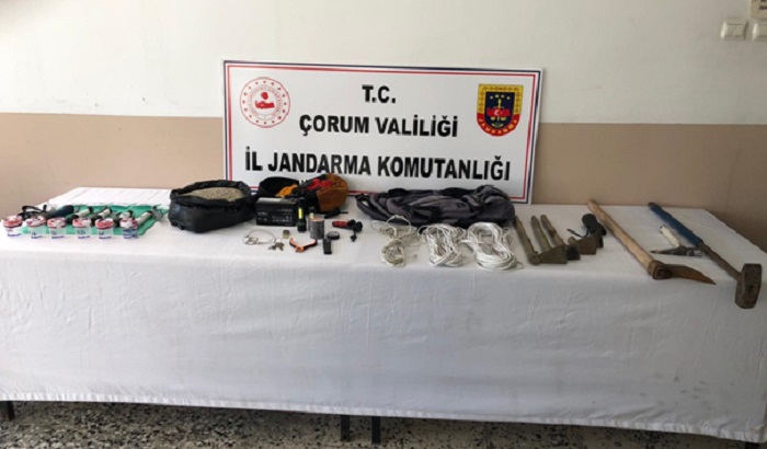 KAÇAK KAZIYA SUÇÜSTÜ!