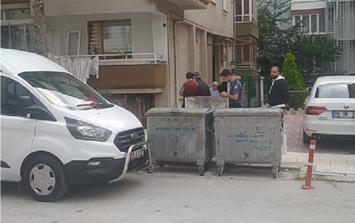 GİRDİĞİ BUNALIM SONUCU CANINA KIYDI