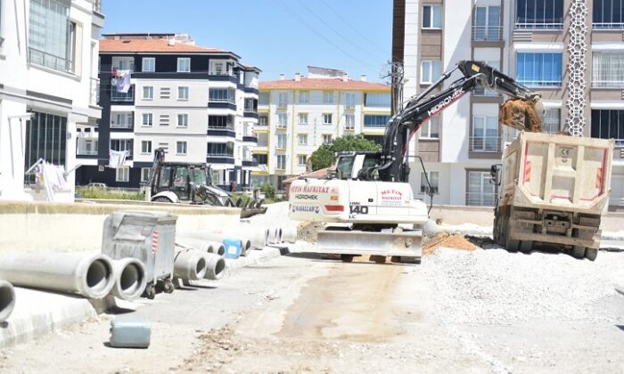 ATIK SU HATLARI YENİLENİYOR
