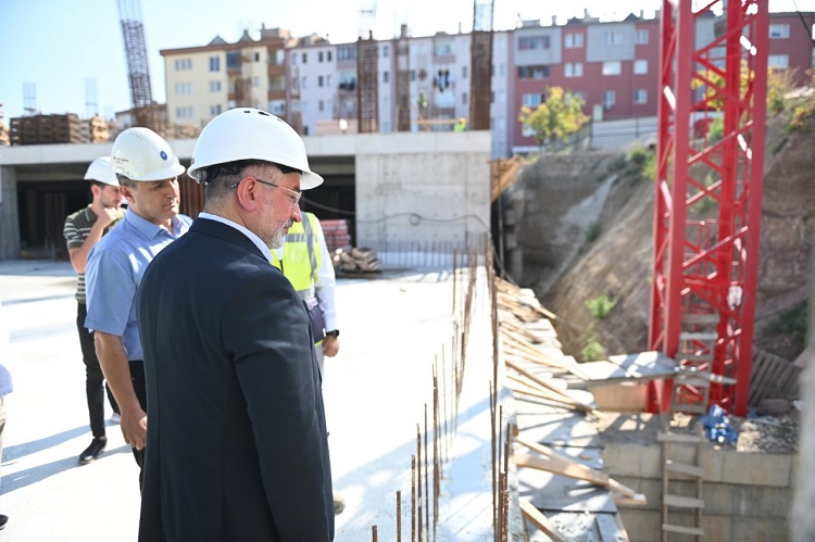 BEDESTEN VE OTOPARK YIL SONUNDA TAMAMLANACAK