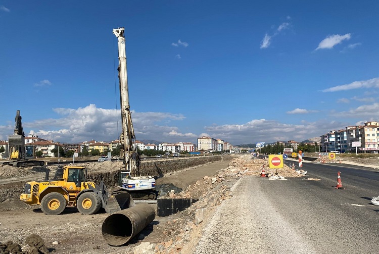 BU YOL 8 İLÇEYİ ÇORUM’A BAĞLAYACAK