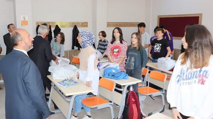KAVUNCU’DAN OKULLARA ZİYARET