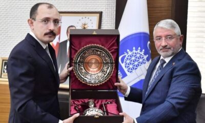 BAKAN’DAN BELEDİYE’YE ZİYARET