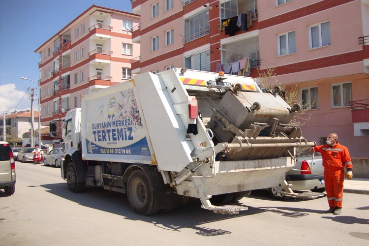 TEMİZ ÇORUM İÇİN 7/24 AŞKLA ÇALIŞIYORLAR