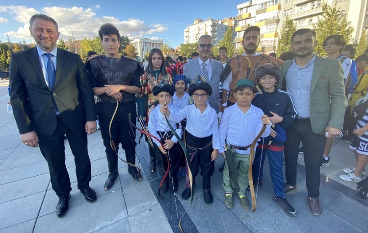 GELECEĞİMİZİN TEMİNATI SİZLERSİNİZ