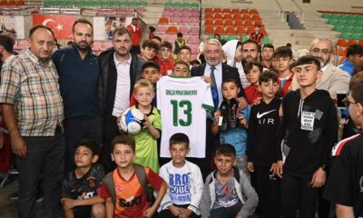 BELEDİYE’DEN AMATÖR SPORA DESTEK