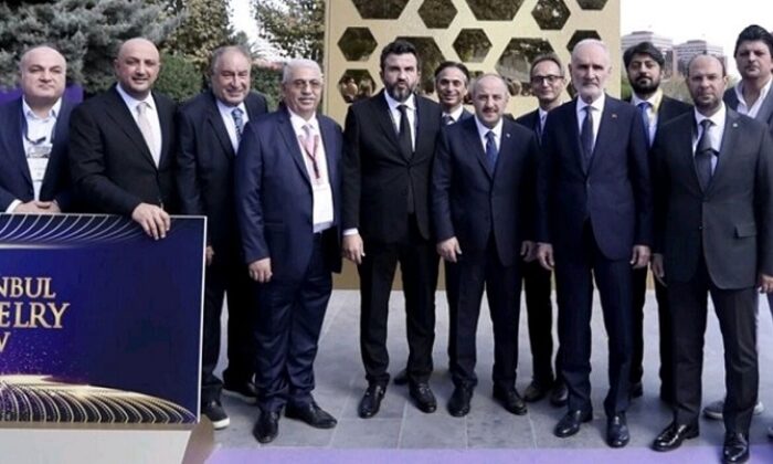TAKLİTTEN KURTARACAK BULUŞ AHLATCI’DAN