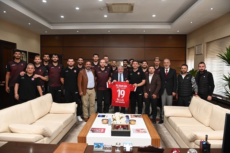 ÇORUM’UN EFELERİ AŞGIN’I ZİYARET ETTİ