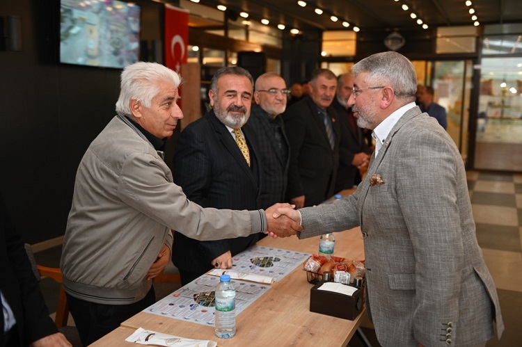 BAŞKAN AŞGIN, MUHTARLARLA BİR ARAYA GELDİ