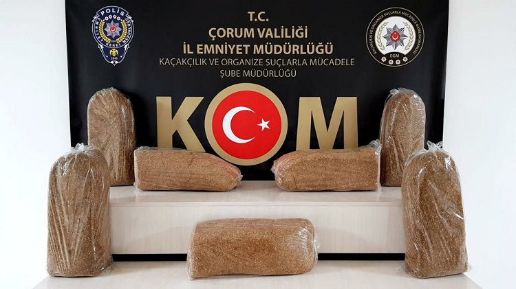 35 KİLO KAÇAK TÜTÜN YAKALANDI