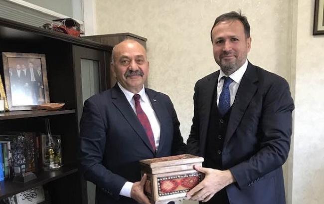 YAPILACAK KONUTLAR İLE İLGİLİ GÖRÜŞTÜ