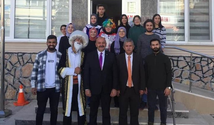 HİTÜ ÖĞRENCİLERİNE TEŞEKKÜR ETTİ