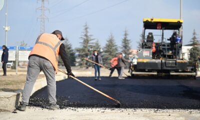 ÇORUM BELEDİYESİ ASFALT DESTEĞİNE DEVAM EDİYOR