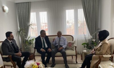 AHLATCI’DAN İLKOKUL ÖĞRETMENİNE VEFA