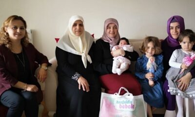 BEBEKLERİN İLK HEDİYELERİ BELEDİYE’DEN