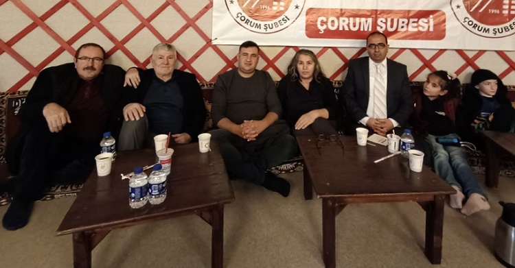 EĞLENCE PROGRAMINDA BİR ARAYA GELDİLER