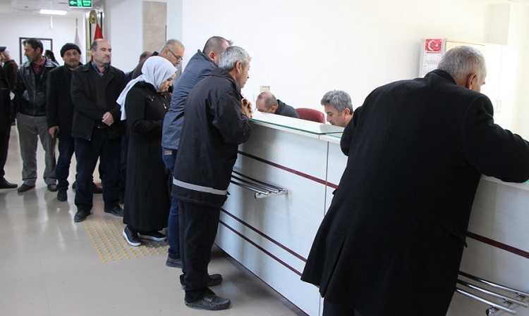 SGK KURUMLARINDA EYT YOĞUNLUĞU