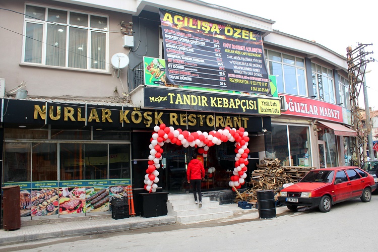 NURLAR KÖŞK’TE YÜZDE 50 İNDİRİM!