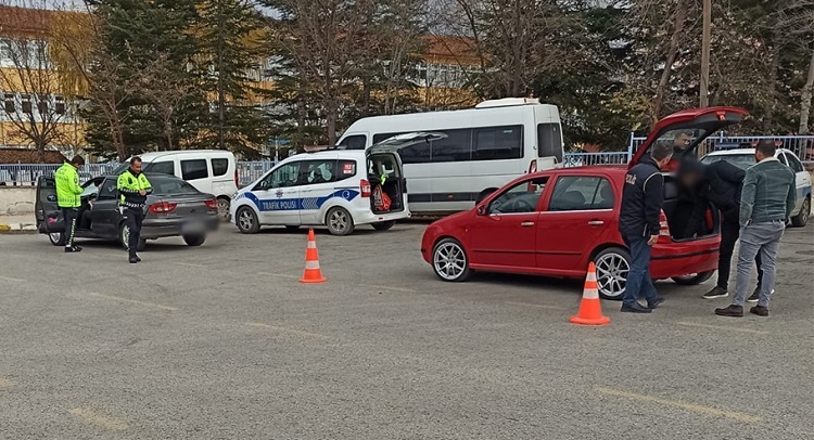 UYGULAMADA 28 KİŞİ YAKALANDI