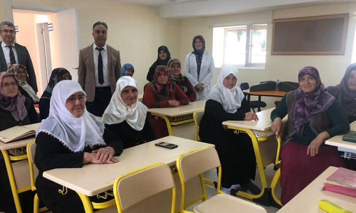 KÖY YAŞAM MERKEZİ HİZMETE BAŞLADI