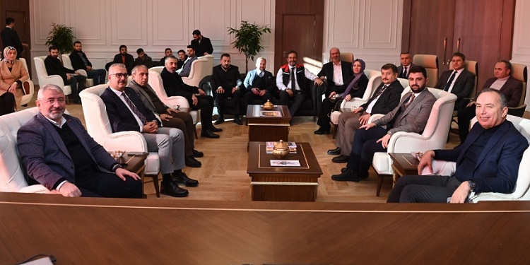 AK PARTİDEN HAYIRLI OLSUN ZİYARETİ