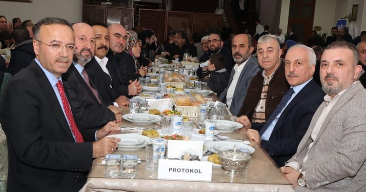 SEÇİMLERDE DESTEK İSTEDİ