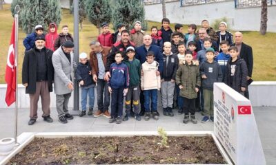 AHLATCI’DAN ŞEHİTLERE DUA