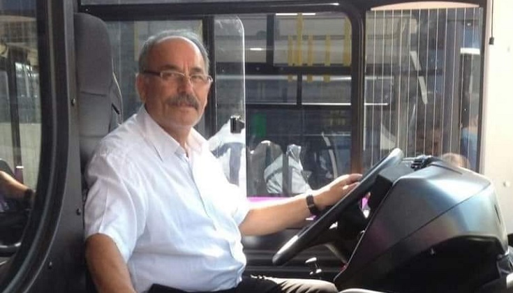 TAKSİ ŞOFÖRÜ KALBİNE YENİLDİ