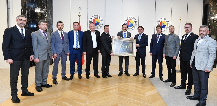 TOBB BAŞKANINI ZİYARET ETTİLER