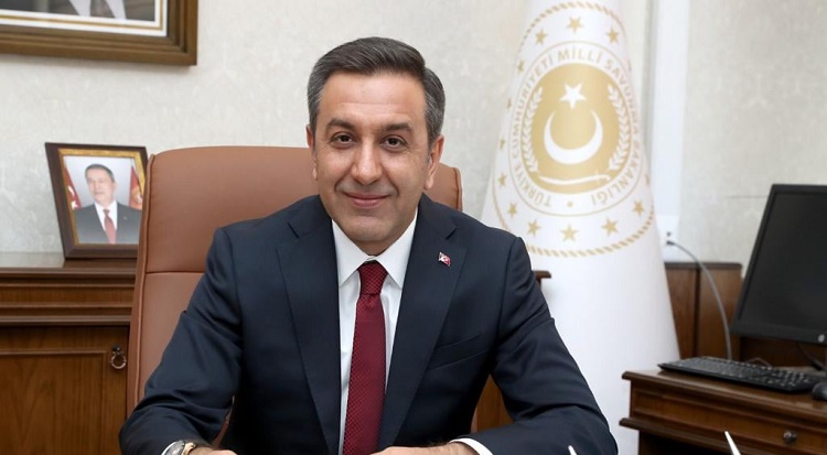ÖĞRENCİLERİN DAVETİNE CEVAP VERDİ