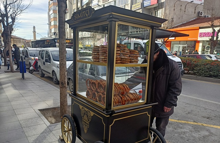 SİMİT ARABALARI ARTIK YENİ GÖRÜNÜMÜNDE