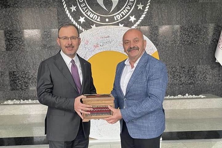 İSBİR’DEN BAKAN KASAPOĞLU’NA TEŞEKKÜR!