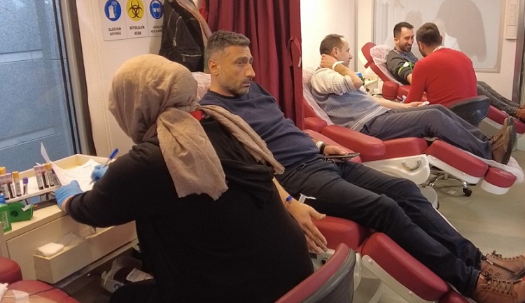 DEPREMZEDELER İÇİN KAN BAĞIŞI!