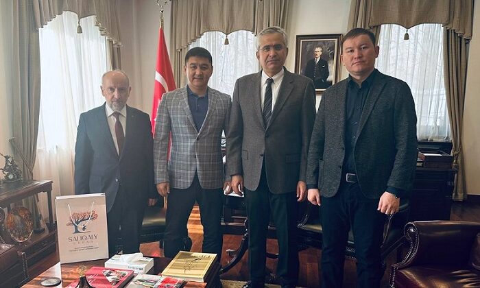 500 BİN DOLARLIK YARDIMI ÇORUM ORGANİZE ETTİ